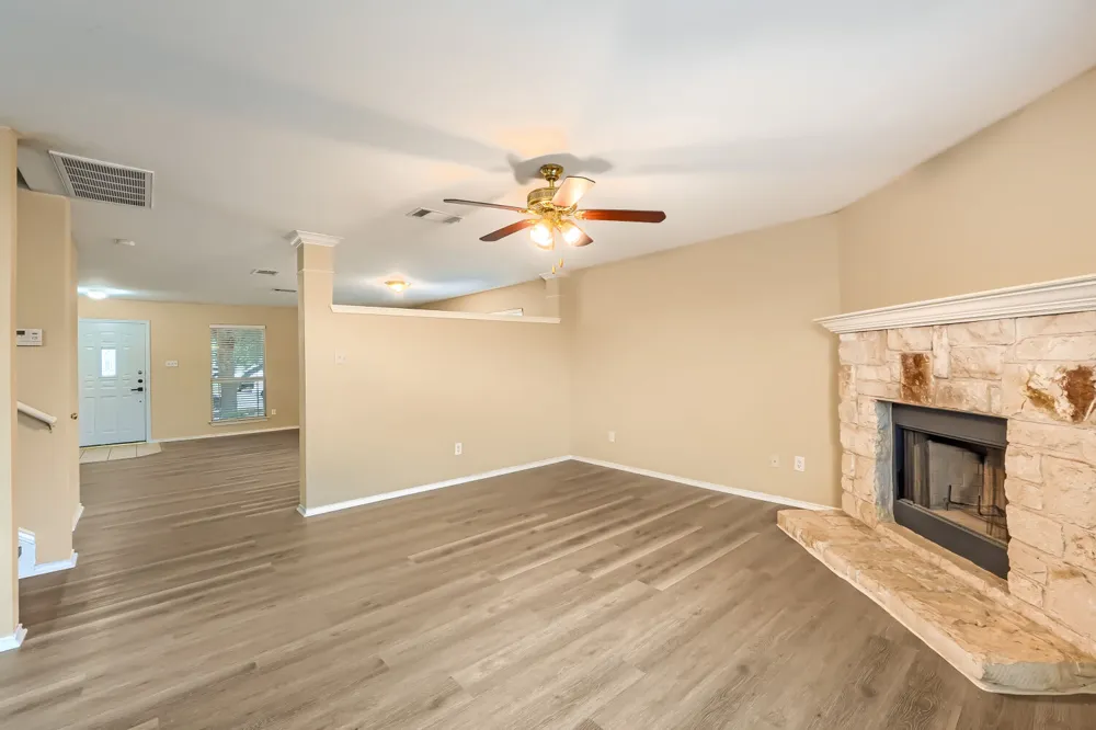 610 Carole Cove Bastrop, TX 78602
