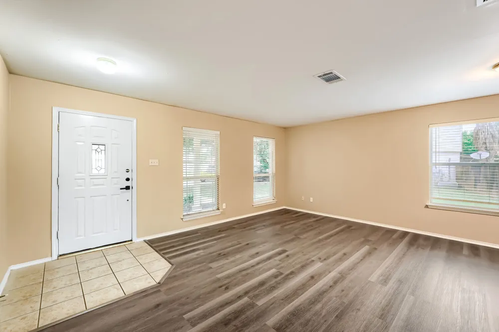 610 Carole Cove Bastrop, TX 78602