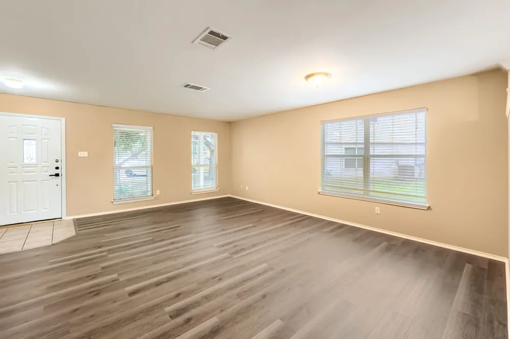 610 Carole Cove Bastrop, TX 78602