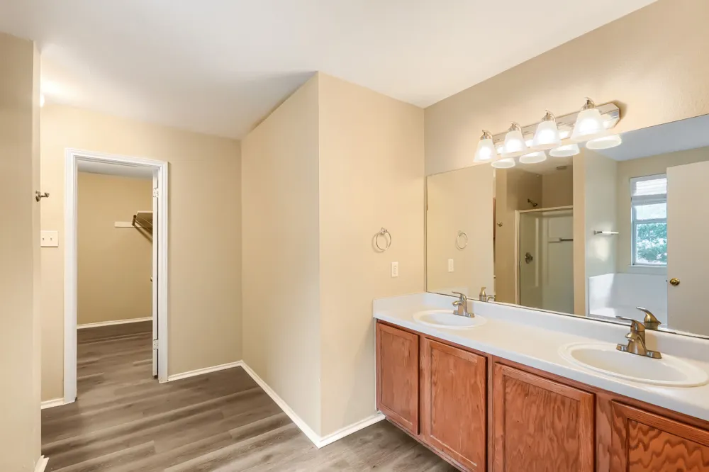 610 Carole Cove Bastrop, TX 78602