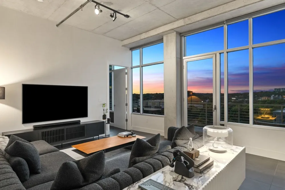 800 W 5th Street #1004 Austin, TX 78703