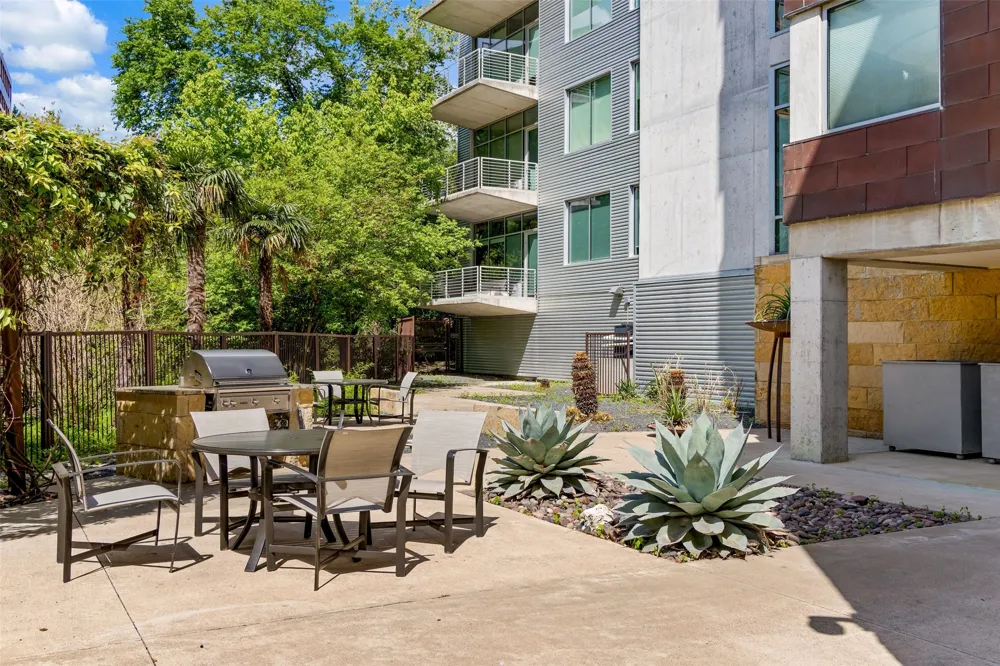 800 W 5th Street #1004 Austin, TX 78703