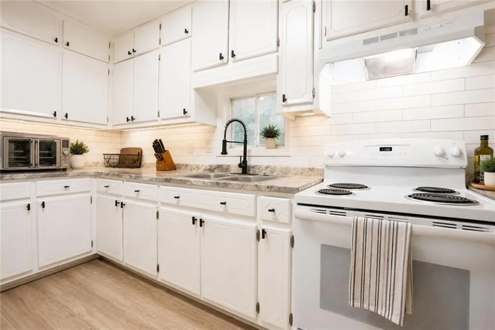 5656 Handley Boulevard Morrow, GA 30260