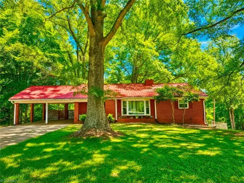 302 Island Drive