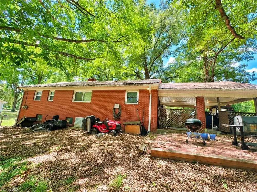 302 Island Drive Madison, NC 27025