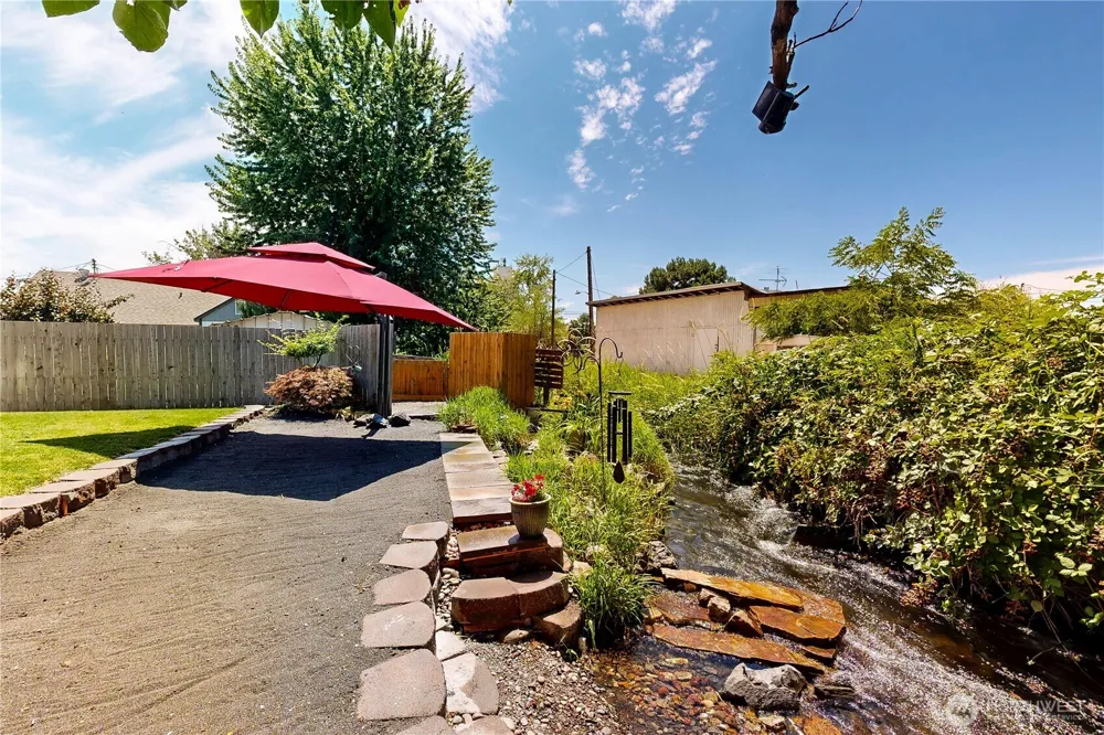 905 Cowl Street Milton-Freewater, OR 97862