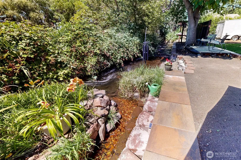 905 Cowl Street Milton-Freewater, OR 97862