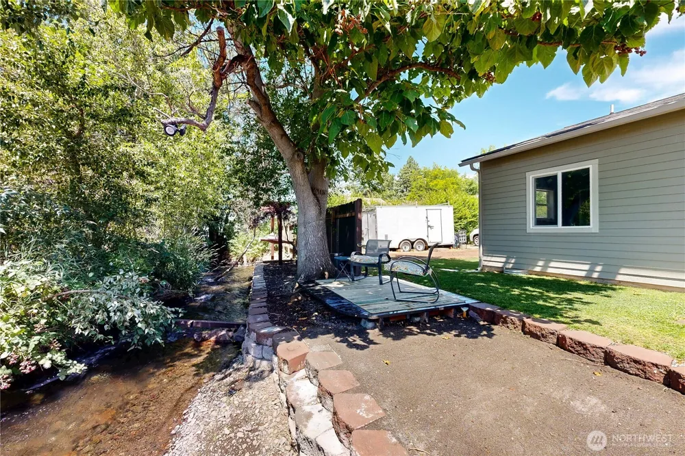 905 Cowl Street Milton-Freewater, OR 97862