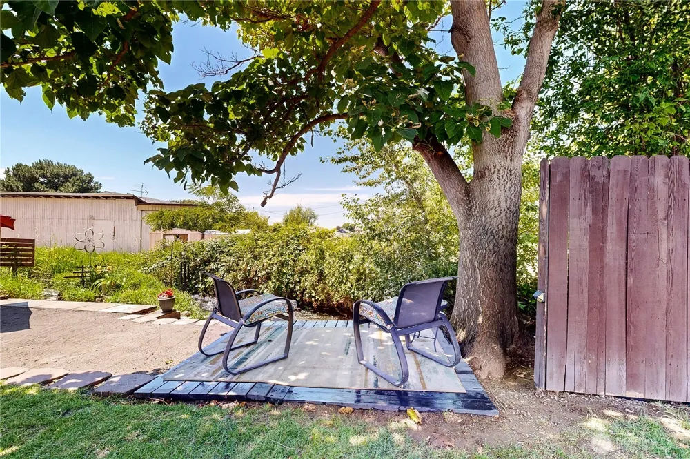 905 Cowl Street Milton-Freewater, OR 97862