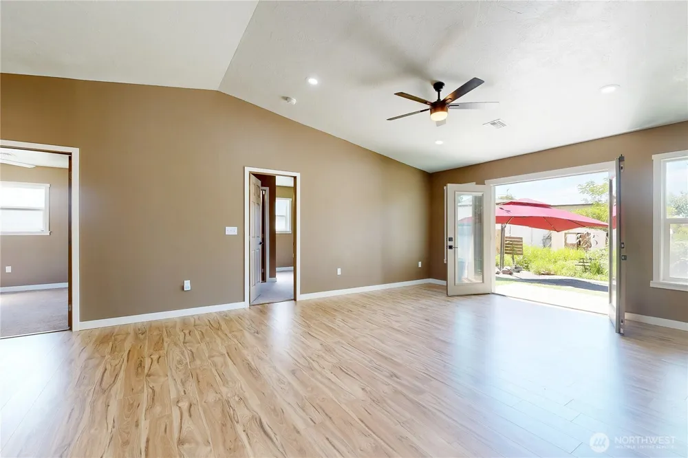 905 Cowl Street Milton-Freewater, OR 97862