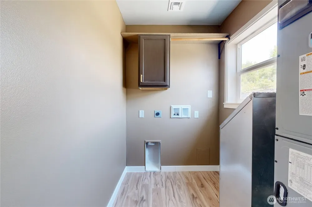 905 Cowl Street Milton-Freewater, OR 97862