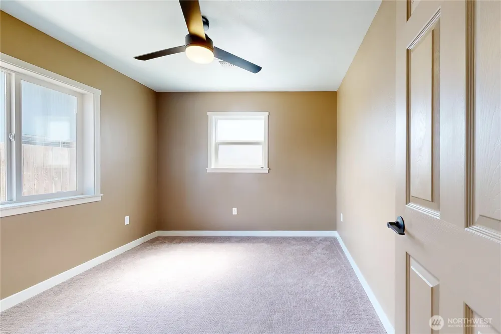 905 Cowl Street Milton-Freewater, OR 97862