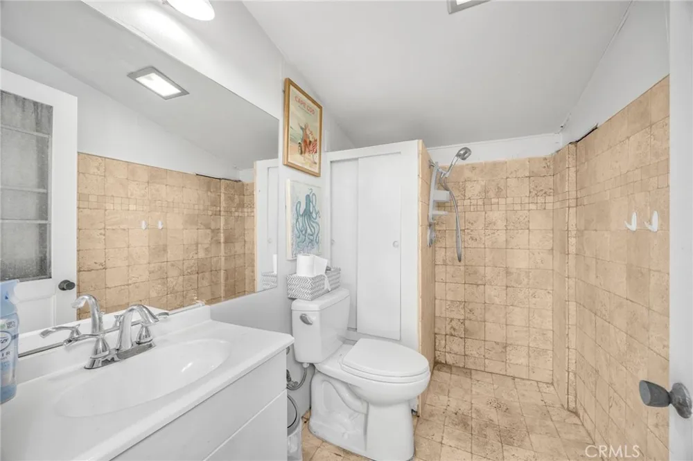 325 Delphia Avenue Brea, CA 92821