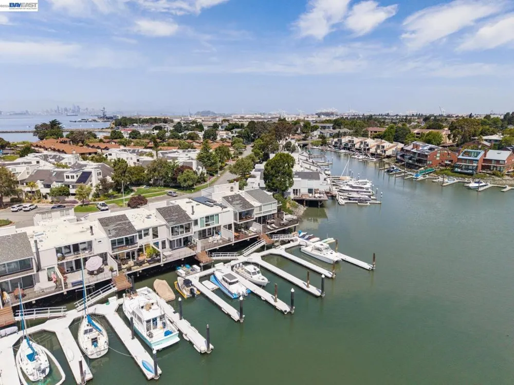 443 Cola Ballena Alameda, CA 94501