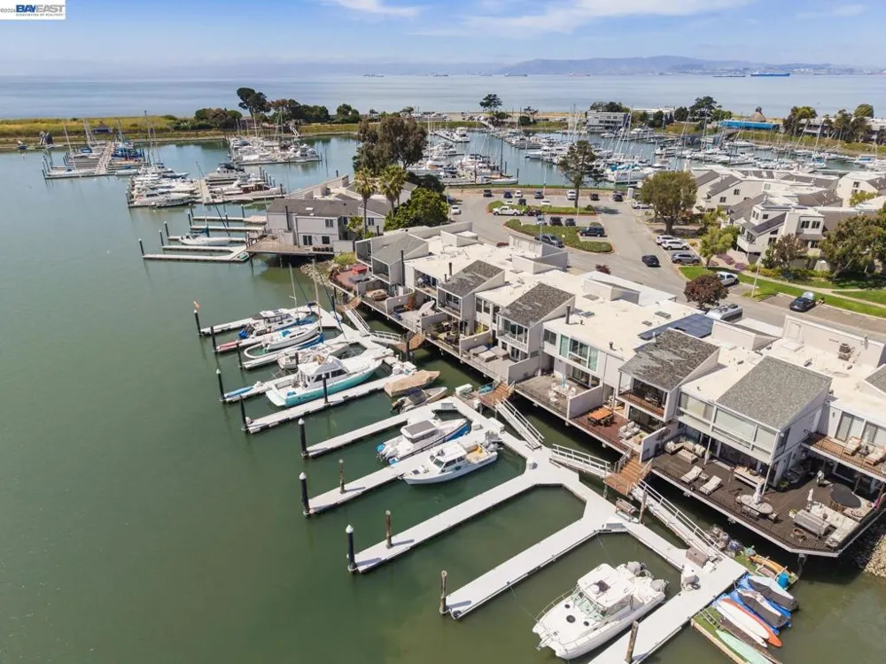 443 Cola Ballena Alameda, CA 94501