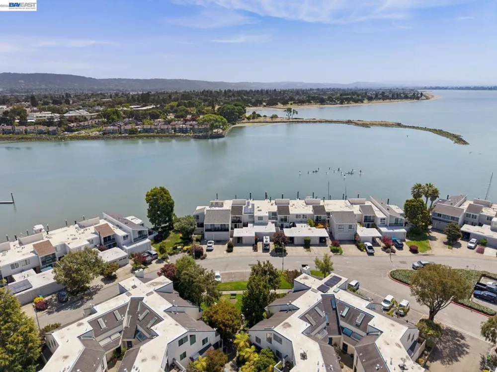 443 Cola Ballena Alameda, CA 94501
