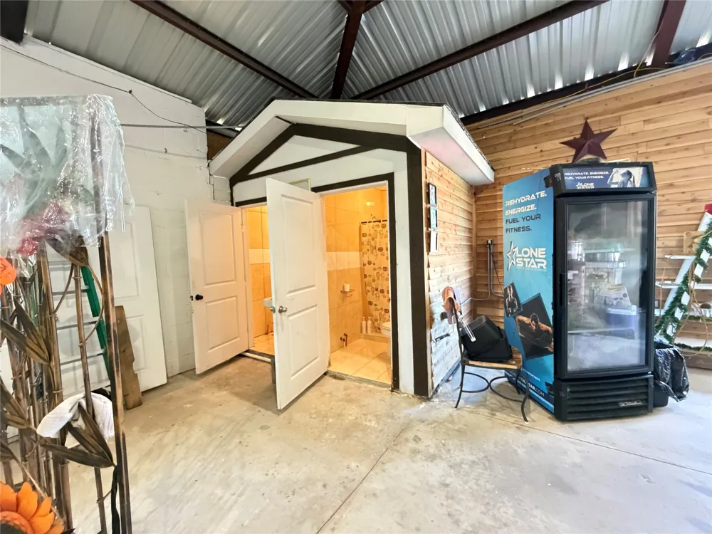 19685 County Road 4045a Kemp, TX 75143