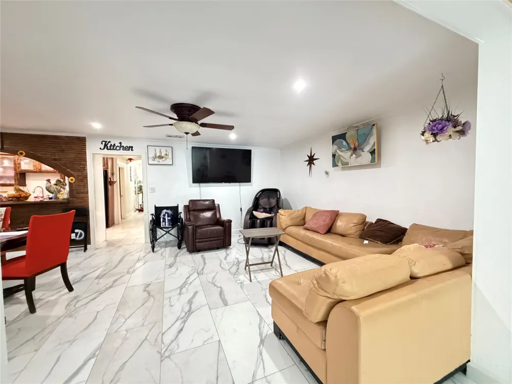 19685 County Road 4045a Kemp, TX 75143