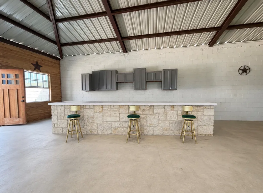 19685 County Road 4045a Kemp, TX 75143