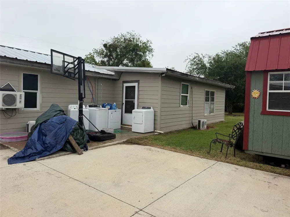 19685 County Road 4045a Kemp, TX 75143