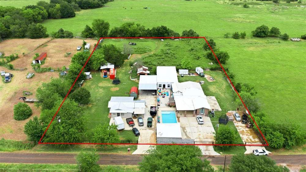 19685 County Road 4045a Kemp, TX 75143