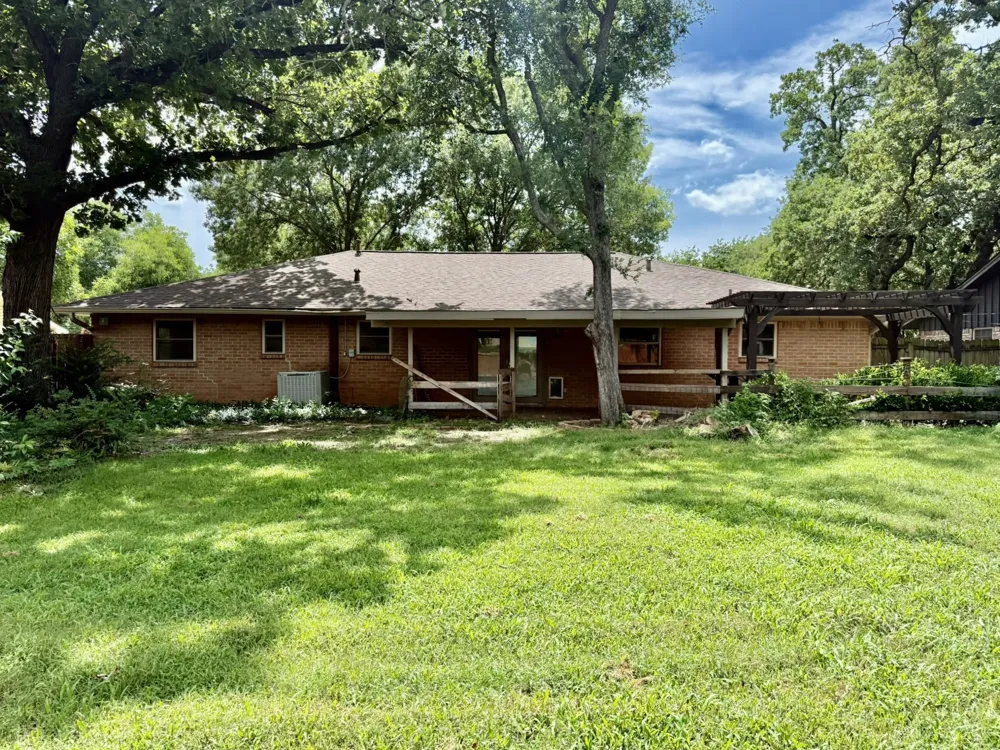 202 Juniper Street Mansfield, TX 76063