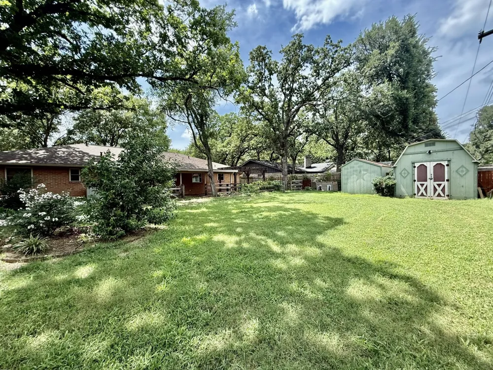 202 Juniper Street Mansfield, TX 76063