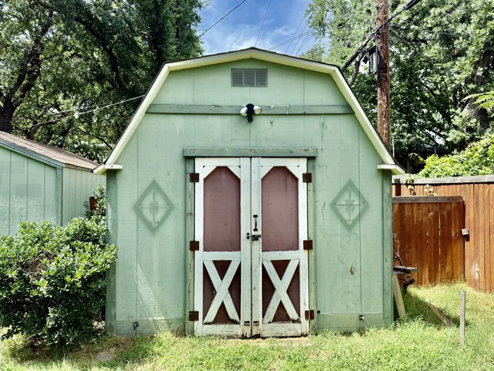 202 Juniper Street Mansfield, TX 76063