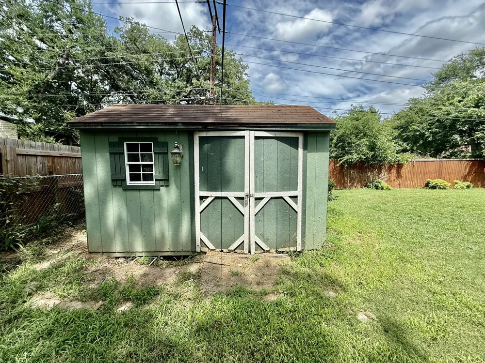 202 Juniper Street Mansfield, TX 76063