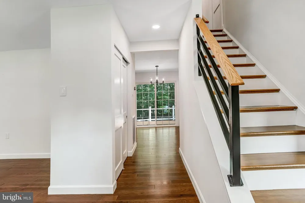 1413 BAYSHIRE LANE Herndon, VA 20170