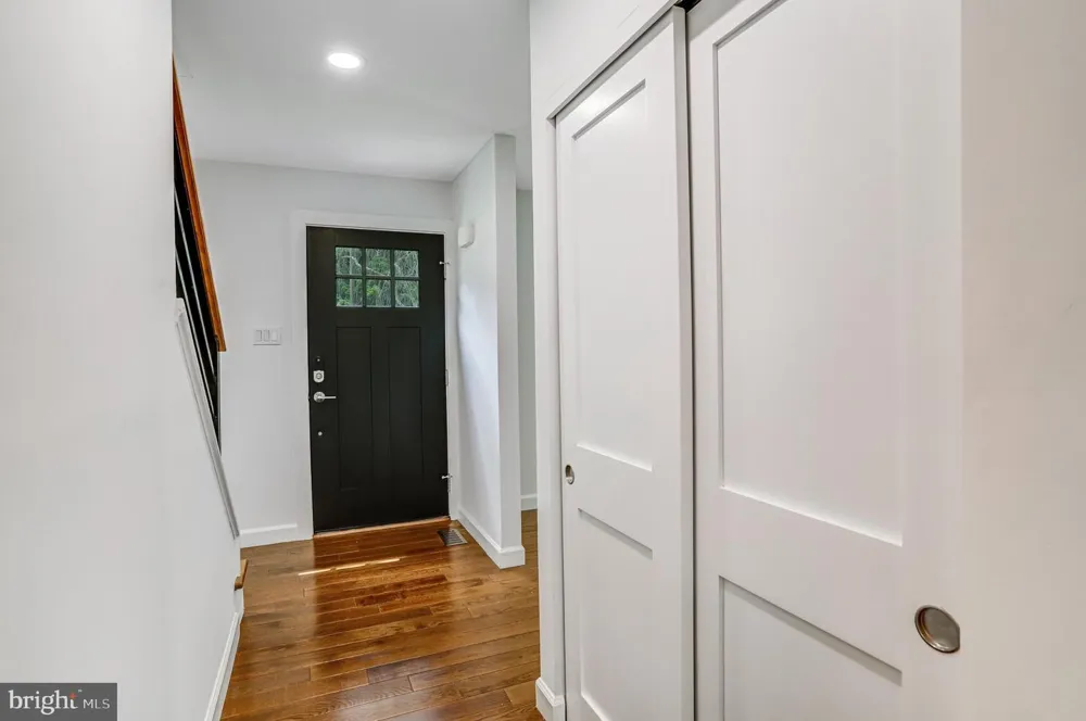 1413 BAYSHIRE LANE Herndon, VA 20170