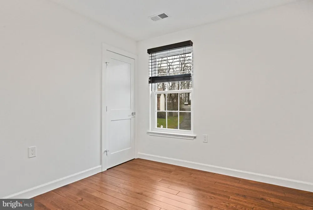1413 BAYSHIRE LANE Herndon, VA 20170