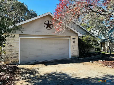 27 NW Par View Drive