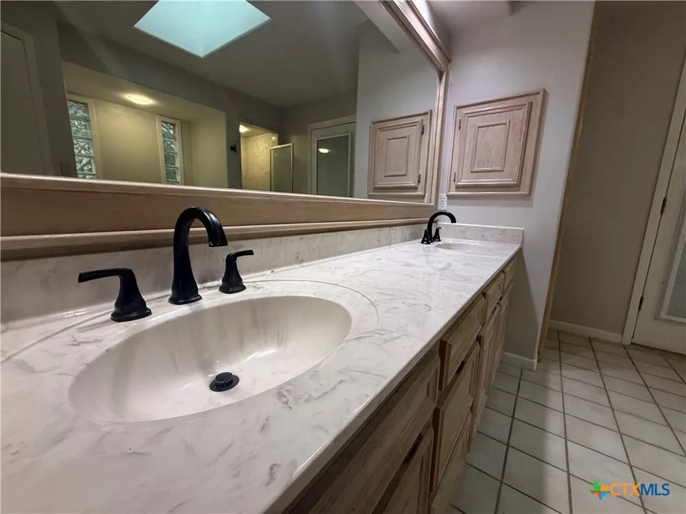 27 NW Par View Drive Wimberley, TX 78676