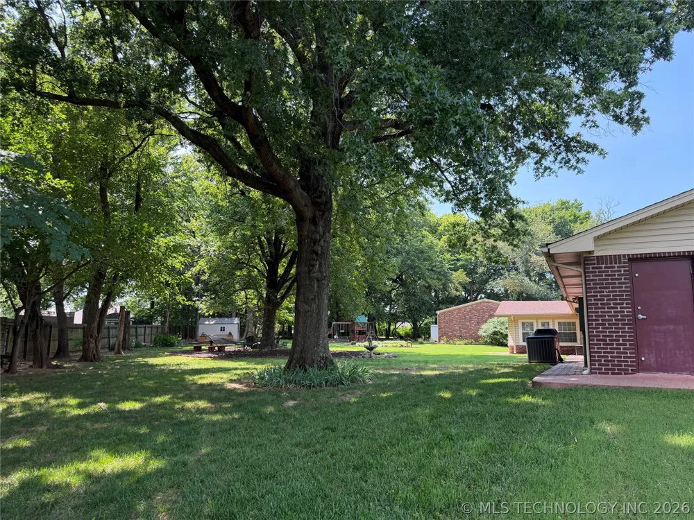 3201 E Harris Road Muskogee, OK 74403