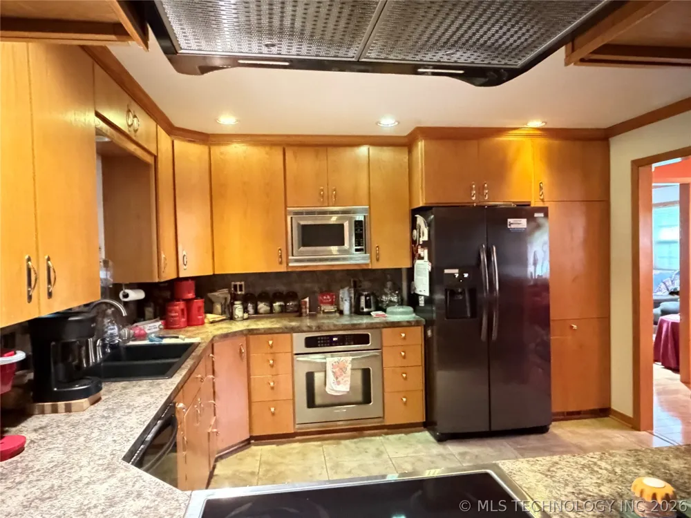 3201 E Harris Road Muskogee, OK 74403
