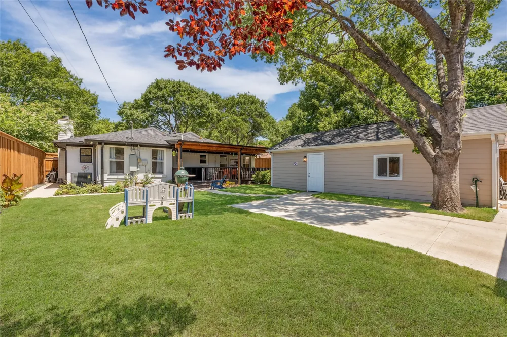7166 Dalewood Lane Dallas, TX 75214