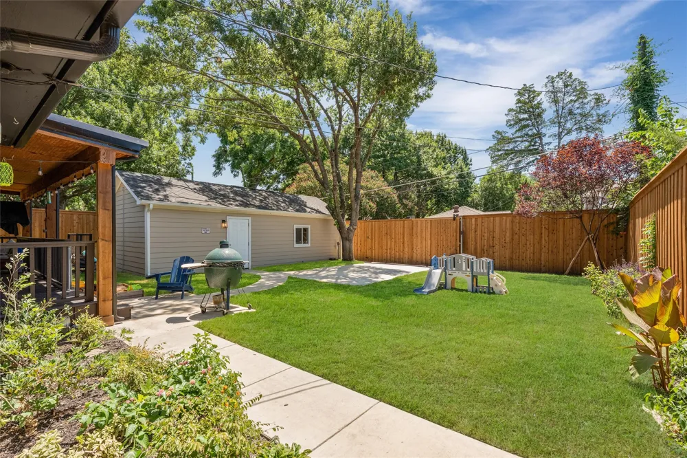 7166 Dalewood Lane Dallas, TX 75214