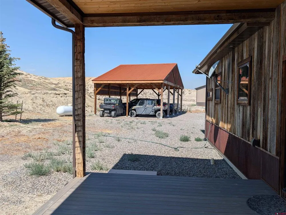 68462 Kinikin Road Montrose, CO 81403