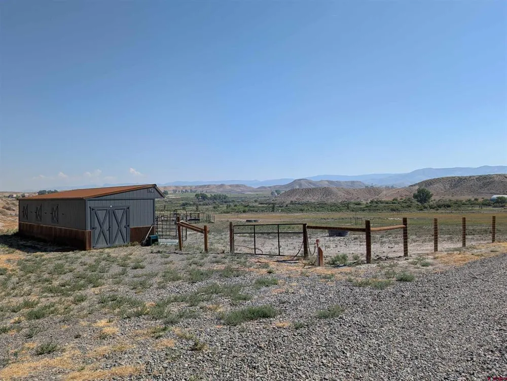 68462 Kinikin Road Montrose, CO 81403