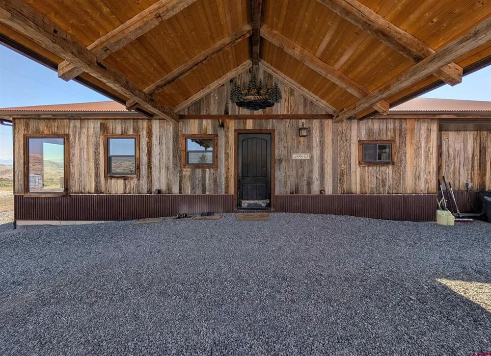 68462 Kinikin Road Montrose, CO 81403