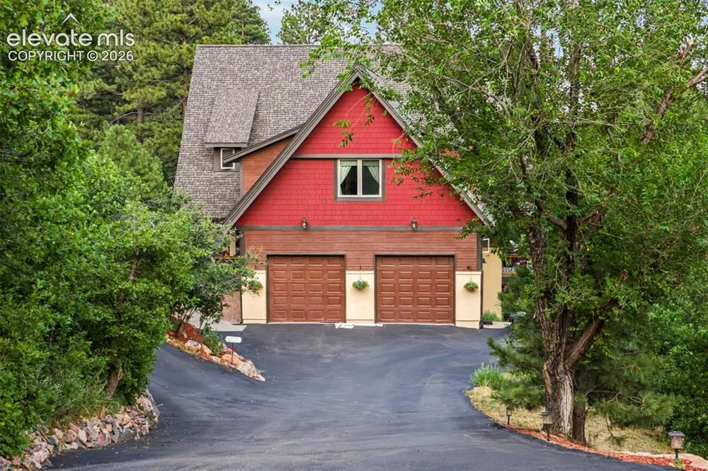 400 Valley Crescent Street Palmer Lake, CO 80133