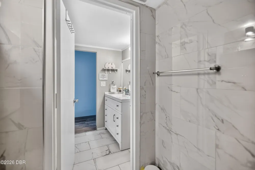 1909 S Atlantic Avenue #413 Daytona Beach Shores, FL 32118