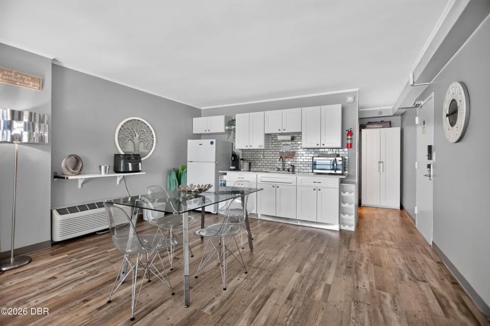 1909 S Atlantic Avenue #413 Daytona Beach Shores, FL 32118