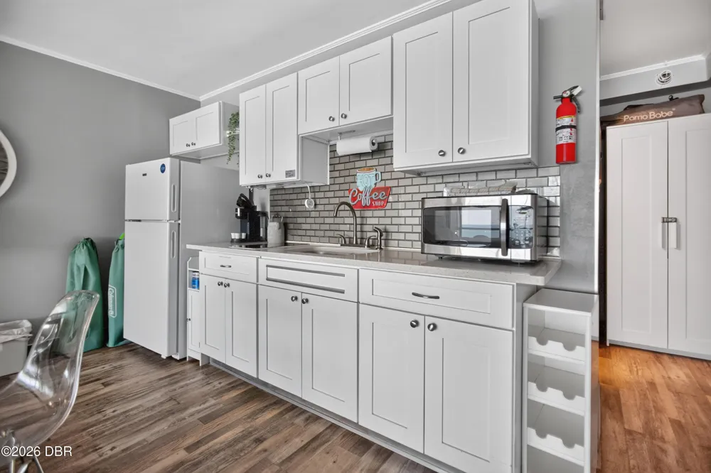 1909 S Atlantic Avenue #413 Daytona Beach Shores, FL 32118