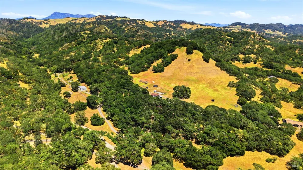 2713 Leslie Road Santa Rosa, CA 95404