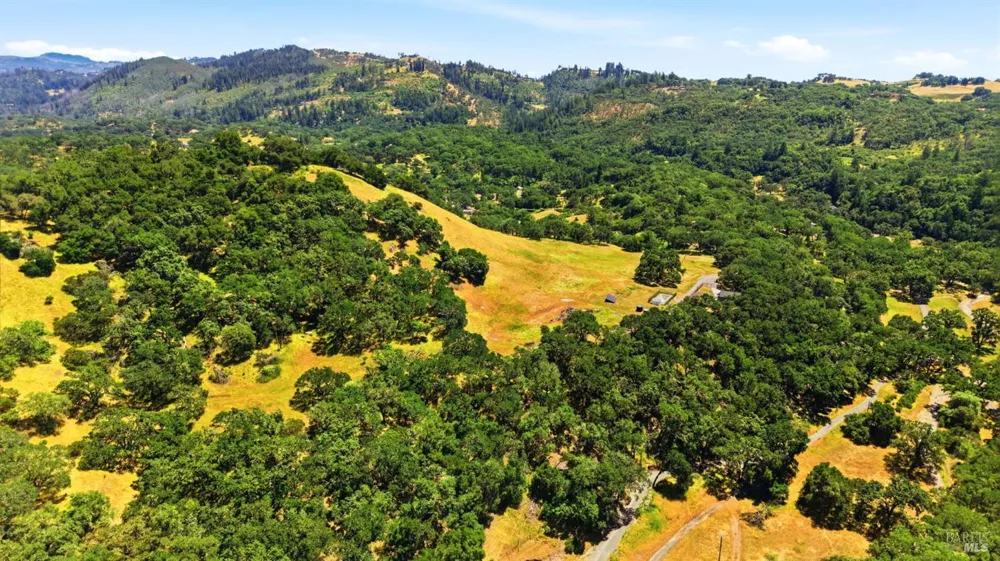 2713 Leslie Road Santa Rosa, CA 95404