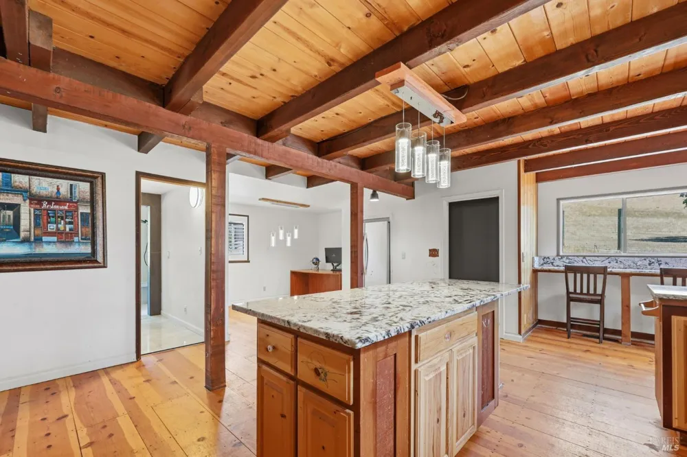 2713 Leslie Road Santa Rosa, CA 95404
