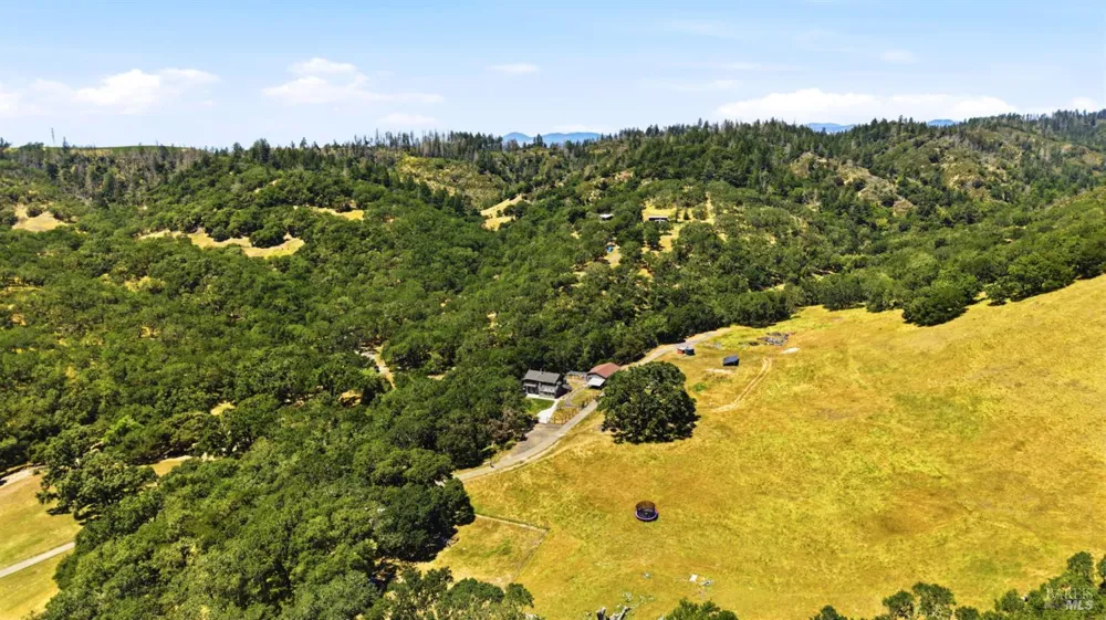 2713 Leslie Road Santa Rosa, CA 95404