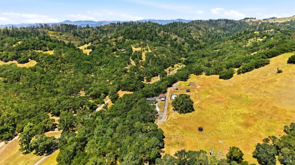 2713 Leslie Road Santa Rosa, CA 95404